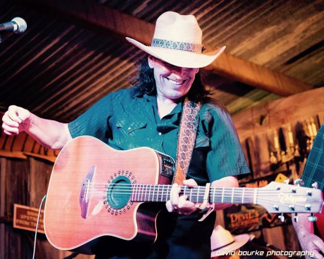 David Lee performs at Western Edge in Fredericksburg Texas